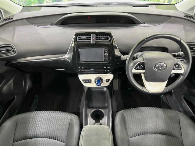 TOYOTA PRIUS 2016 Image 31