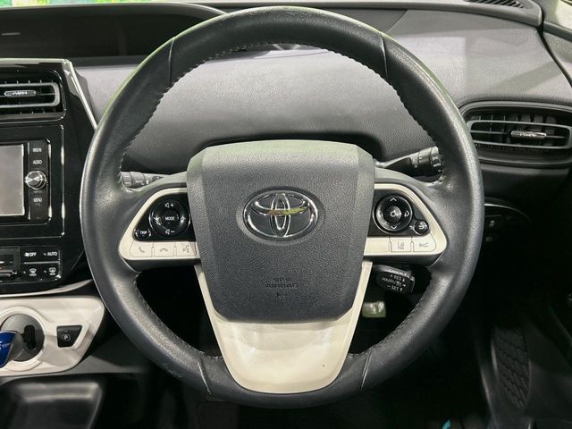TOYOTA PRIUS 2016 Image 31