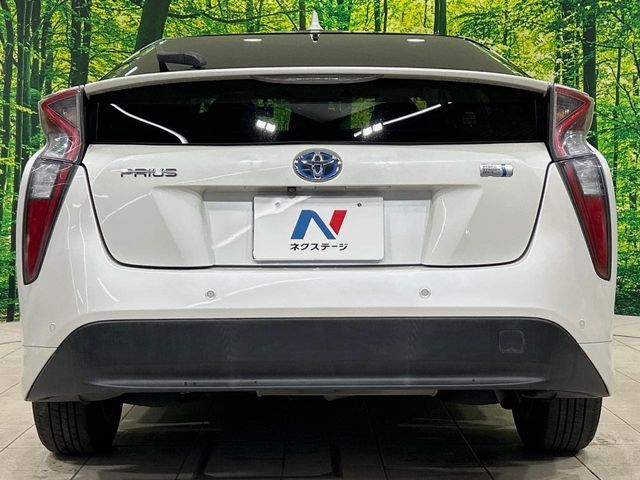 TOYOTA PRIUS 2016 Image 31