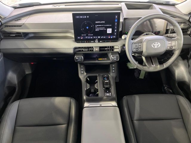 TOYOTA RAV4 HYBRID 4WD 2026 Image 31