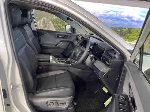 TOYOTA RAV4 HYBRID 4WD 2026 Image 31