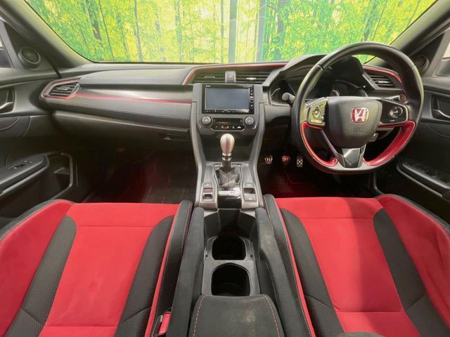 HONDA CIVIC HATCHBACK 2018 Image 31