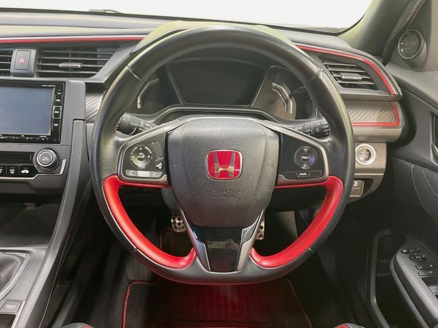 HONDA CIVIC HATCHBACK 2018 Image 31