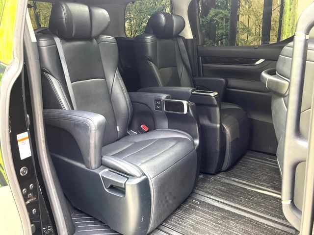 TOYOTA ALPHARD 2019 Image 31