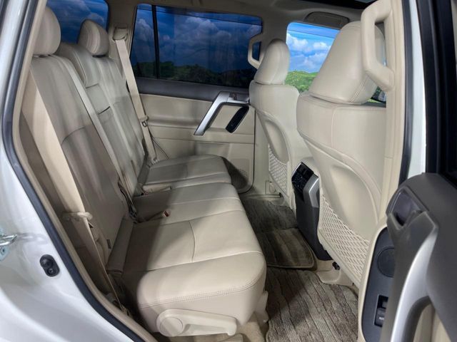 TOYOTA LANDCRUISER PRADO 2023 Image 31