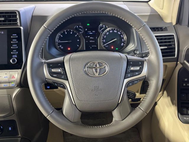 TOYOTA LANDCRUISER PRADO 2023 Image 31
