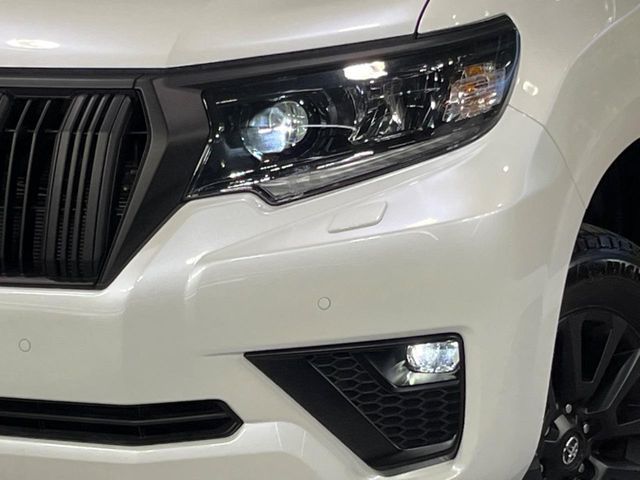 TOYOTA LANDCRUISER PRADO 2023 Image 31