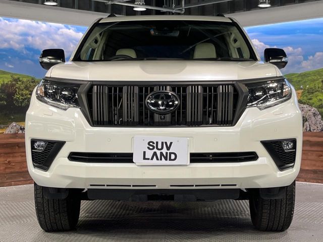 TOYOTA LANDCRUISER PRADO 2023 Image 31
