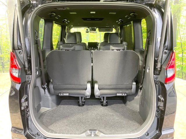 TOYOTA NOAH 2025 Image 31