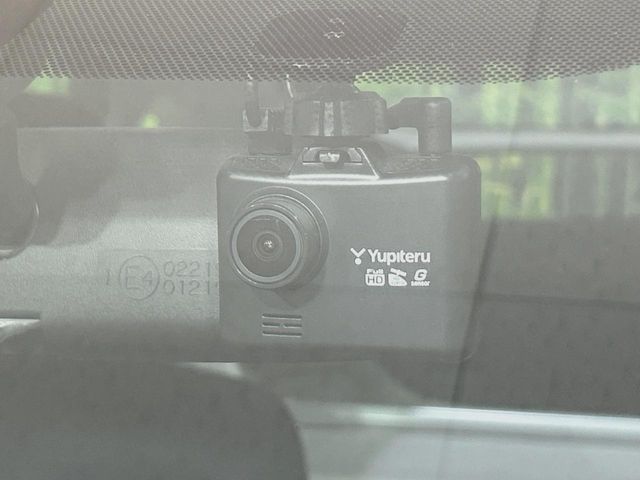 TOYOTA PRIUS 2012 Image 31