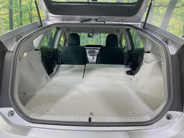 TOYOTA PRIUS 2012 Image 31