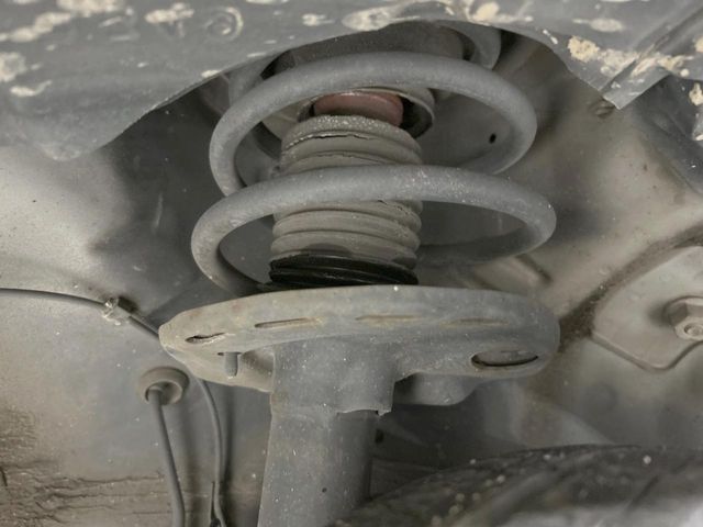 TOYOTA PRIUS 2012 Image 31