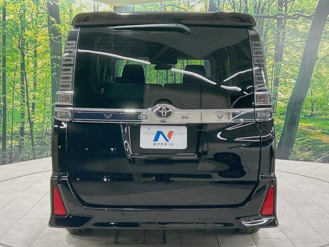 TOYOTA VOXY 2019 Image 31