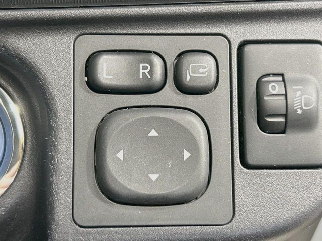 TOYOTA AQUA 2014 Image 31