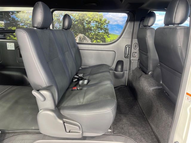TOYOTA HIACE VAN 2WD 2023 Image 31