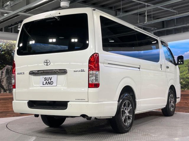 TOYOTA HIACE VAN 2WD 2023 Image 31
