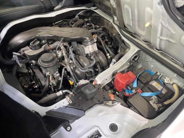 TOYOTA HIACE VAN 2WD 2023 Image 31