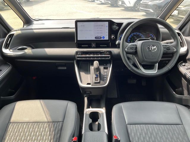 TOYOTA NOAH HYBRID 2024 Image 31