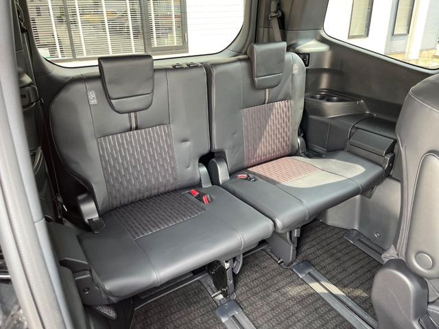 TOYOTA NOAH HYBRID 2024 Image 31