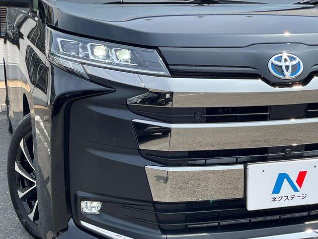 TOYOTA NOAH HYBRID 2024 Image 31