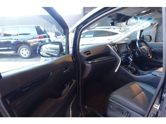 TOYOTA ALPHARD 4WD 2023 Image 31