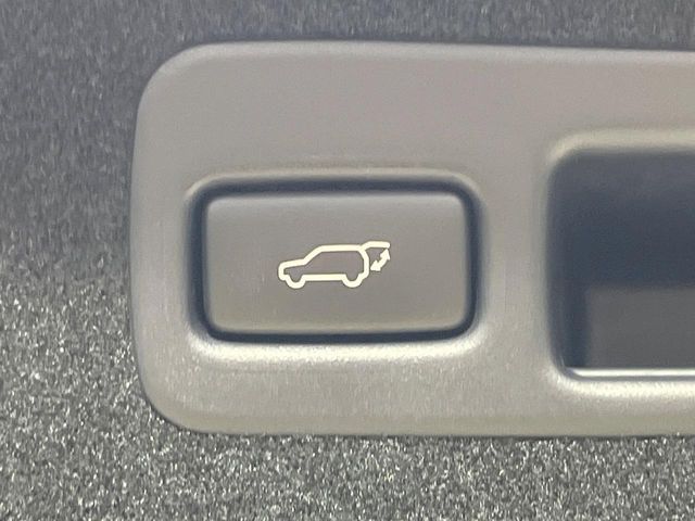 TOYOTA HARRIER HYBRID 2019 Image 31