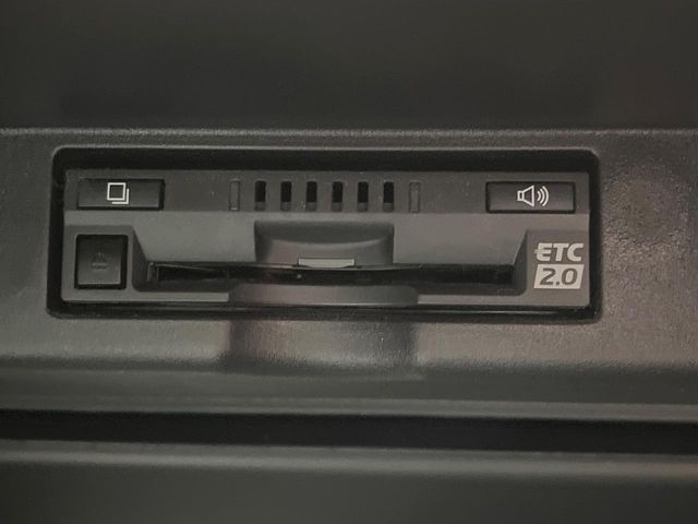 TOYOTA HARRIER HYBRID 2019 Image 31