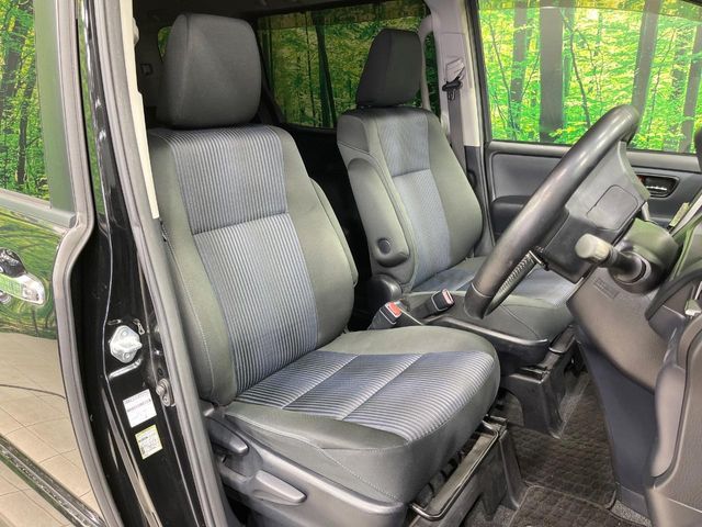 TOYOTA VOXY 2015 Image 31