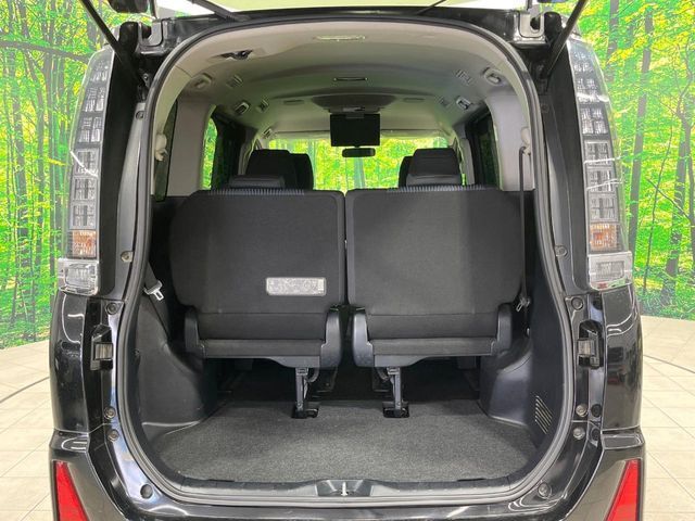 TOYOTA VOXY 2015 Image 31