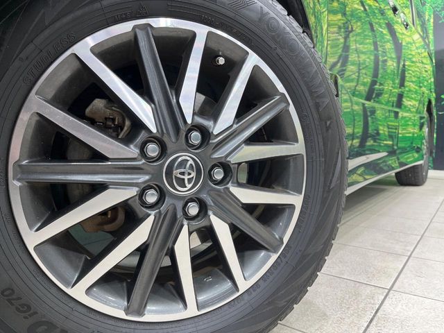 TOYOTA VOXY 2015 Image 31