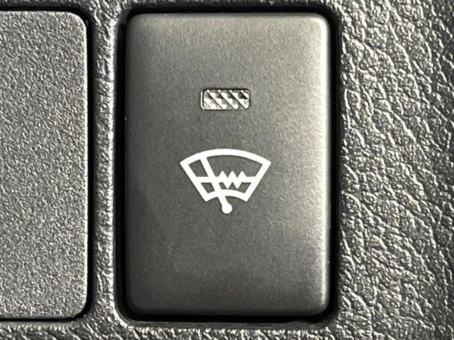 TOYOTA MARK X 2017 Image 31