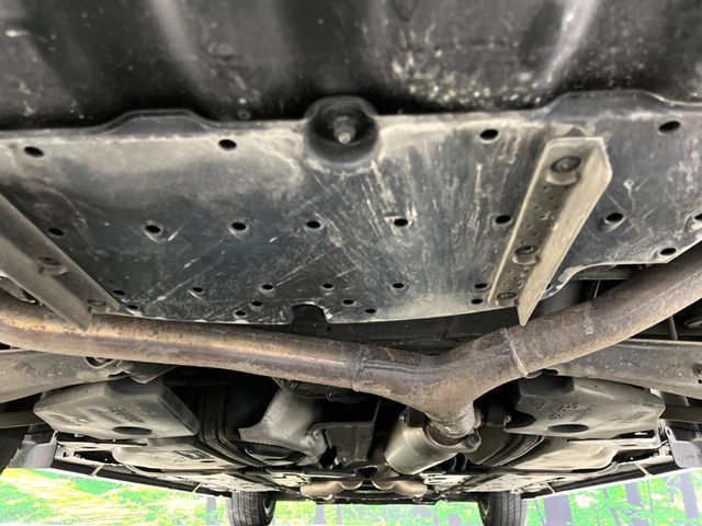 TOYOTA MARK X 2017 Image 31