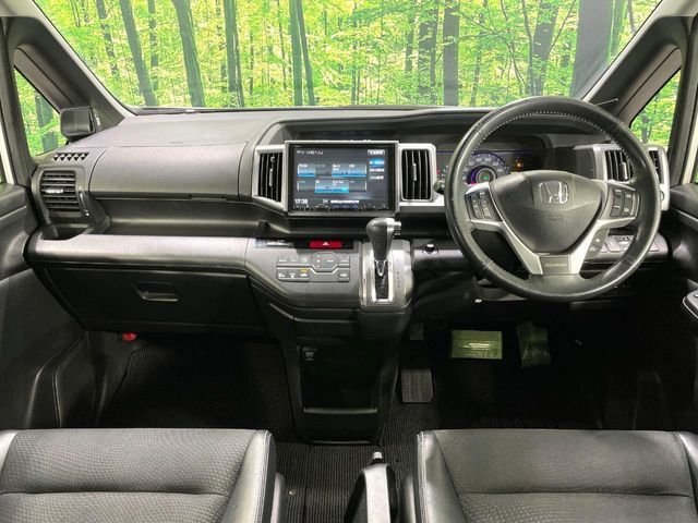 HONDA STEPWAGON SPADA 2013 Image 31