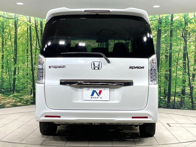 HONDA STEPWAGON SPADA 2013 Image 31