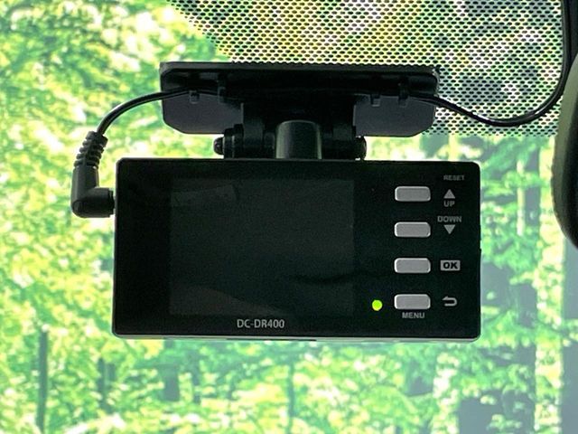 TOYOTA VOXY HYBRID 2016 Image 31