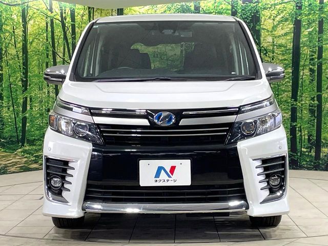 TOYOTA VOXY HYBRID 2016 Image 31