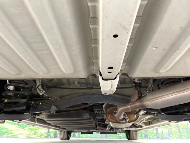 TOYOTA VOXY HYBRID 2016 Image 31