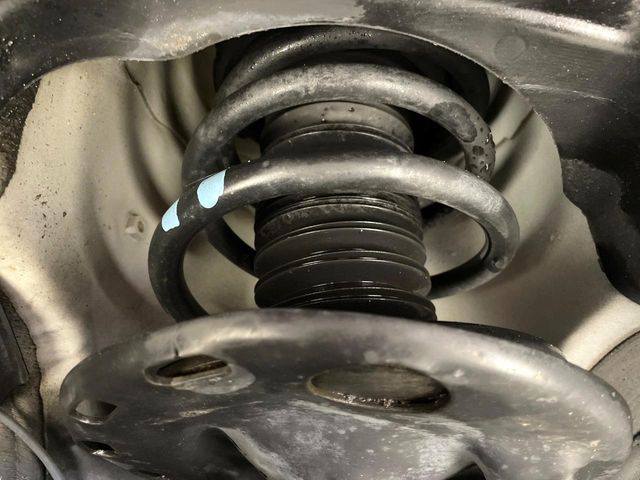 TOYOTA VOXY HYBRID 2016 Image 31