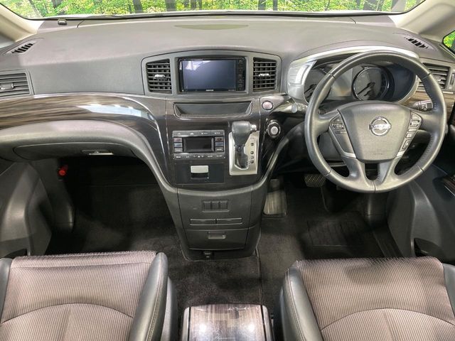 NISSAN ELGRAND 2019 Image 31