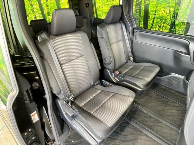 TOYOTA VOXY 2020 Image 31