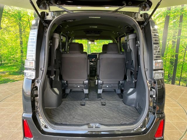 TOYOTA VOXY 2020 Image 31