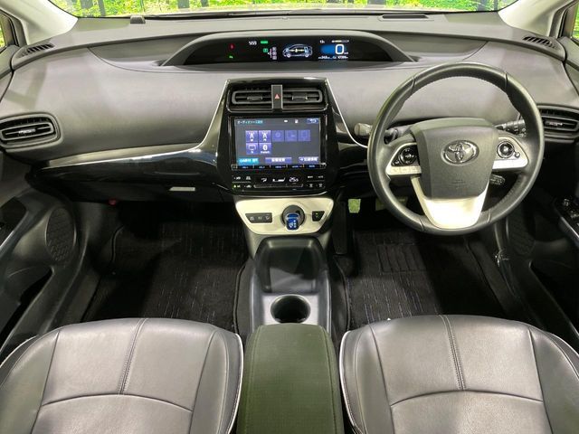 TOYOTA PRIUS 2017 Image 31