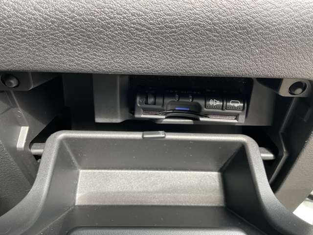 NISSAN SERENA  S-HYBRID 4WD 2018 Image 31