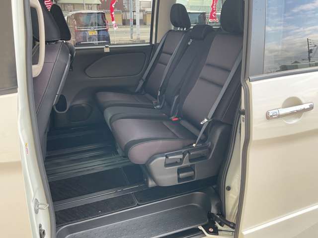 NISSAN SERENA  S-HYBRID 4WD 2018 Image 31
