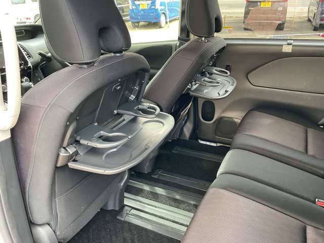 NISSAN SERENA  S-HYBRID 4WD 2018 Image 31