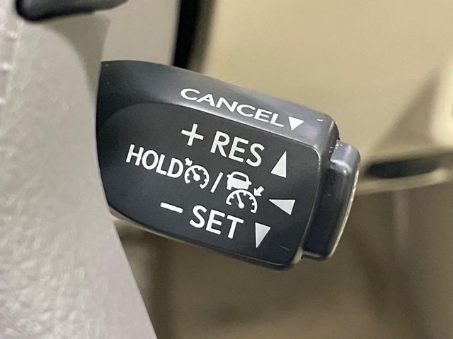 TOYOTA LANDCRUISER PRADO 2023 Image 31