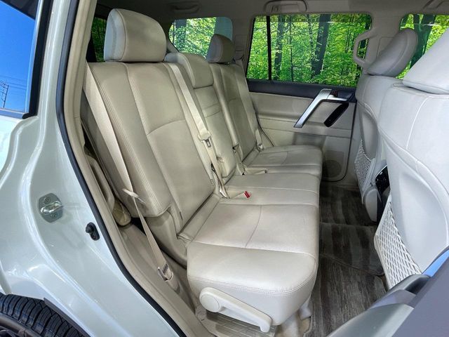 TOYOTA LANDCRUISER PRADO 2023 Image 31