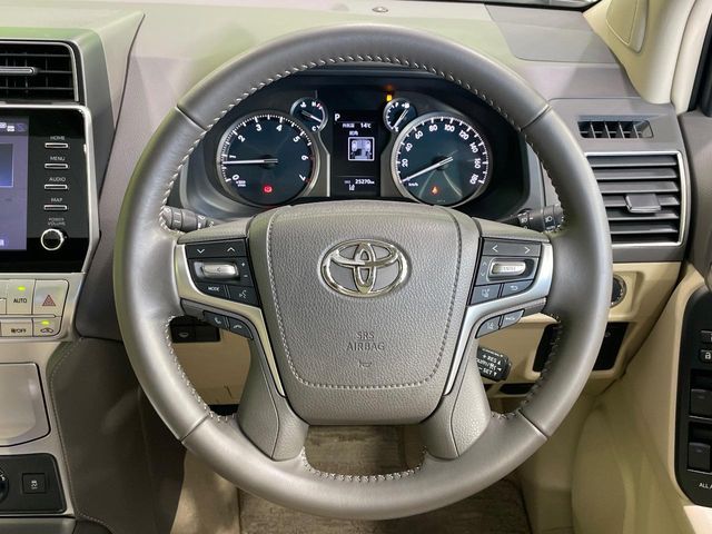 TOYOTA LANDCRUISER PRADO 2023 Image 31