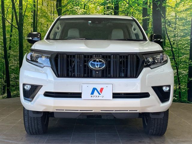 TOYOTA LANDCRUISER PRADO 2023 Image 31