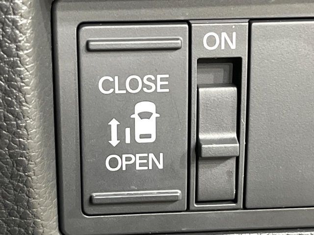 HONDA N BOX CUSTOM 4WD 2022 Image 31